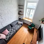 Apartman Concierge Radna Varsó
